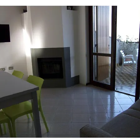 Appartamento 'casa Lena By Interhome